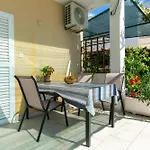 Apartment Boro