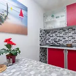 Boro Apartment *