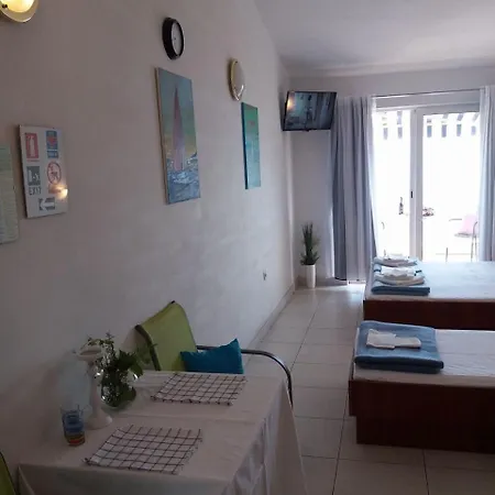 Boro - Sea View Apartment